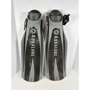 Aqualung Scuba dive fins with adjustable straps Size Regular Made In Italy